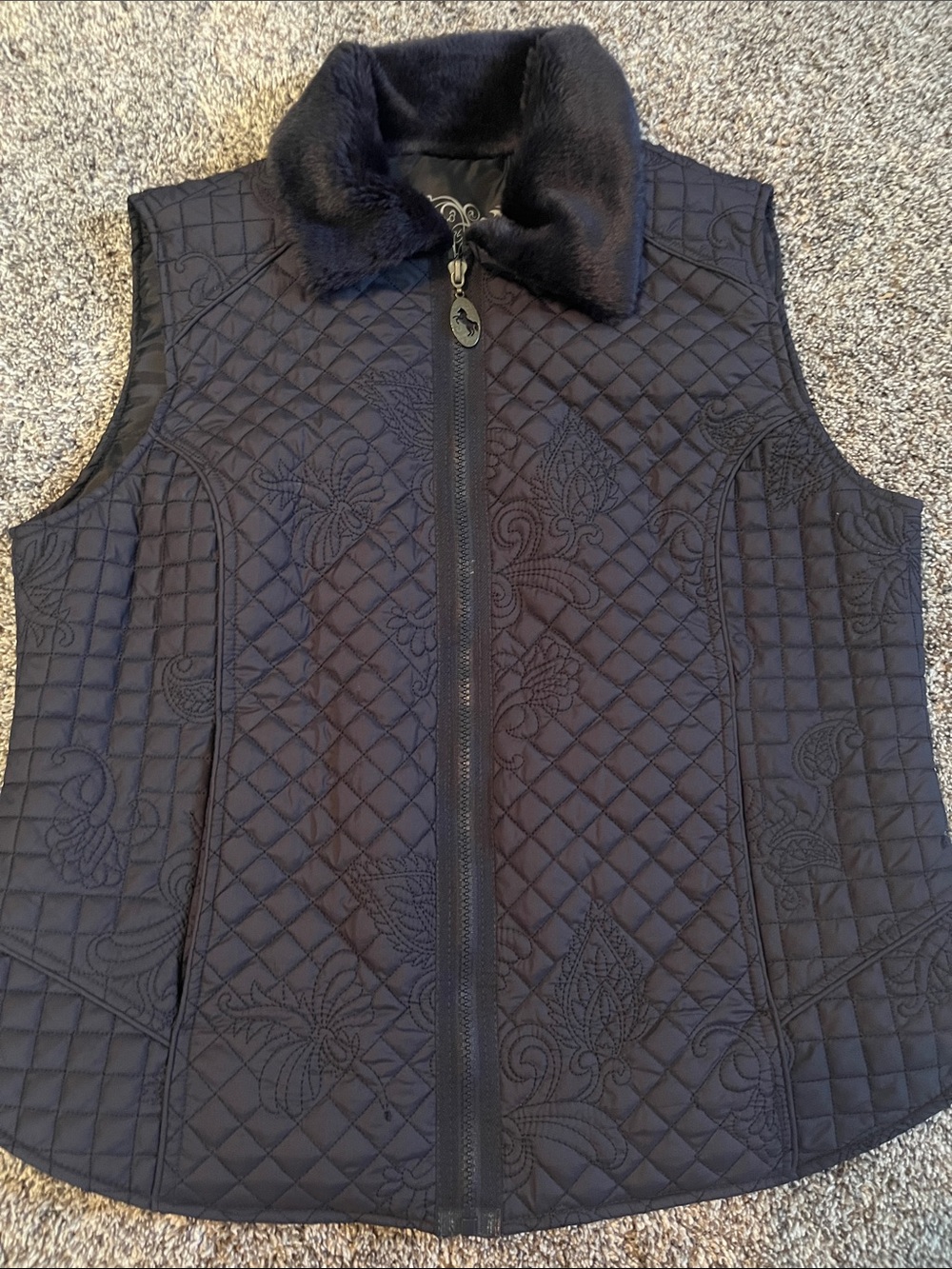 Cowgirl Up Quilted Vest Western Faux Fur Collar